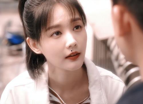 李一桐欧豪最新动态爆料,甜蜜互动引粉丝热议